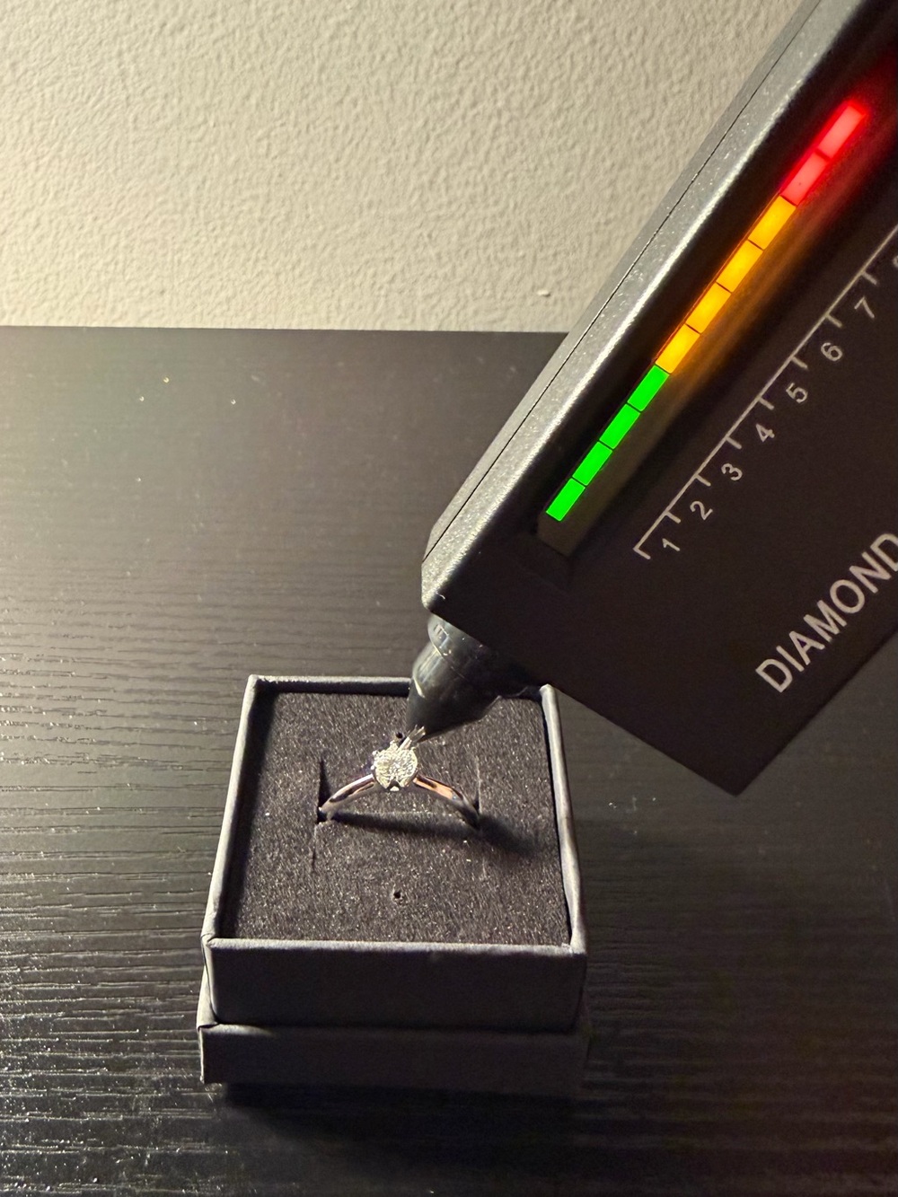 VVS1 Moissanite Engagement Ring